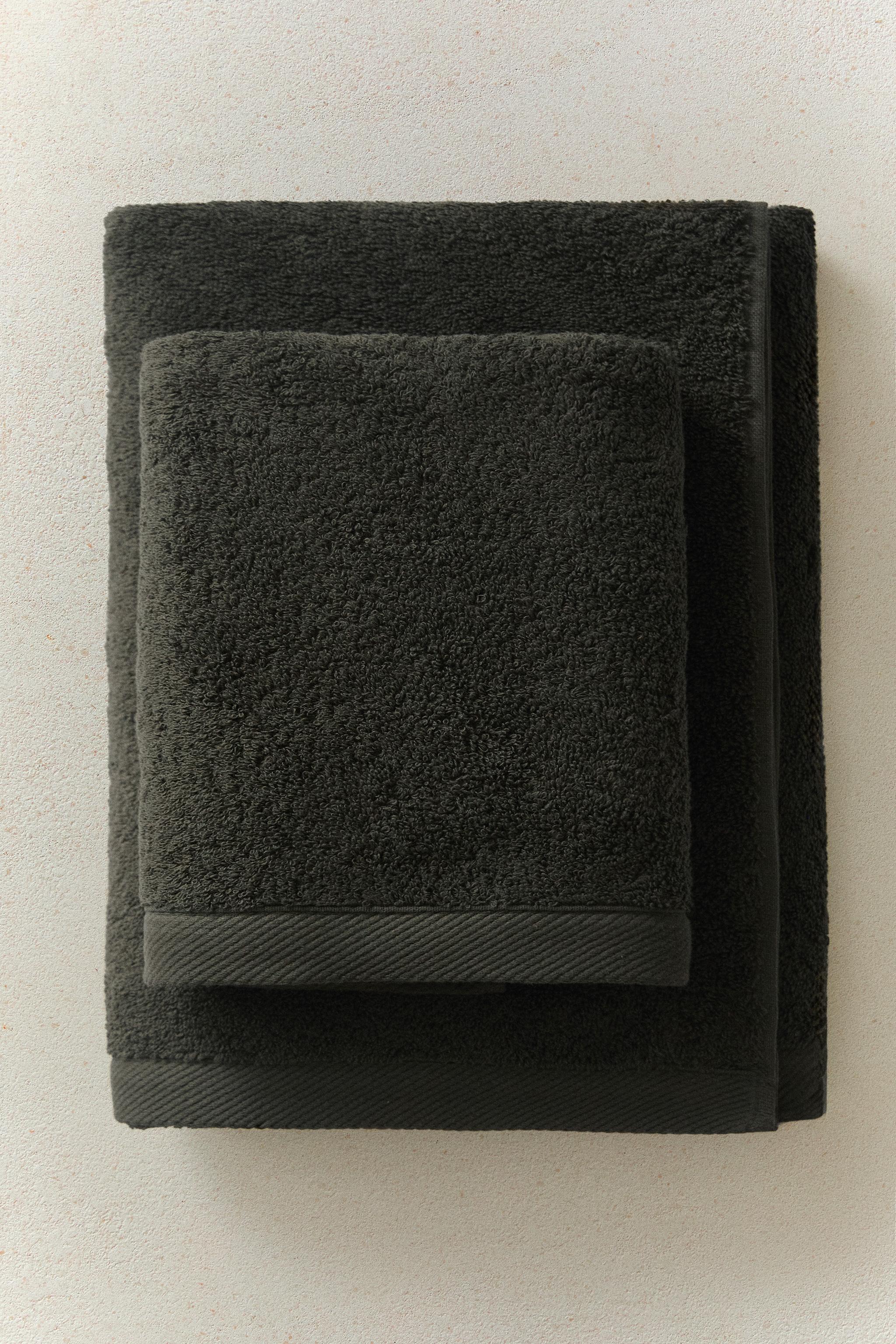 SOLID COTTON TERRYCLOTH BATH TOWEL (500 GSM)